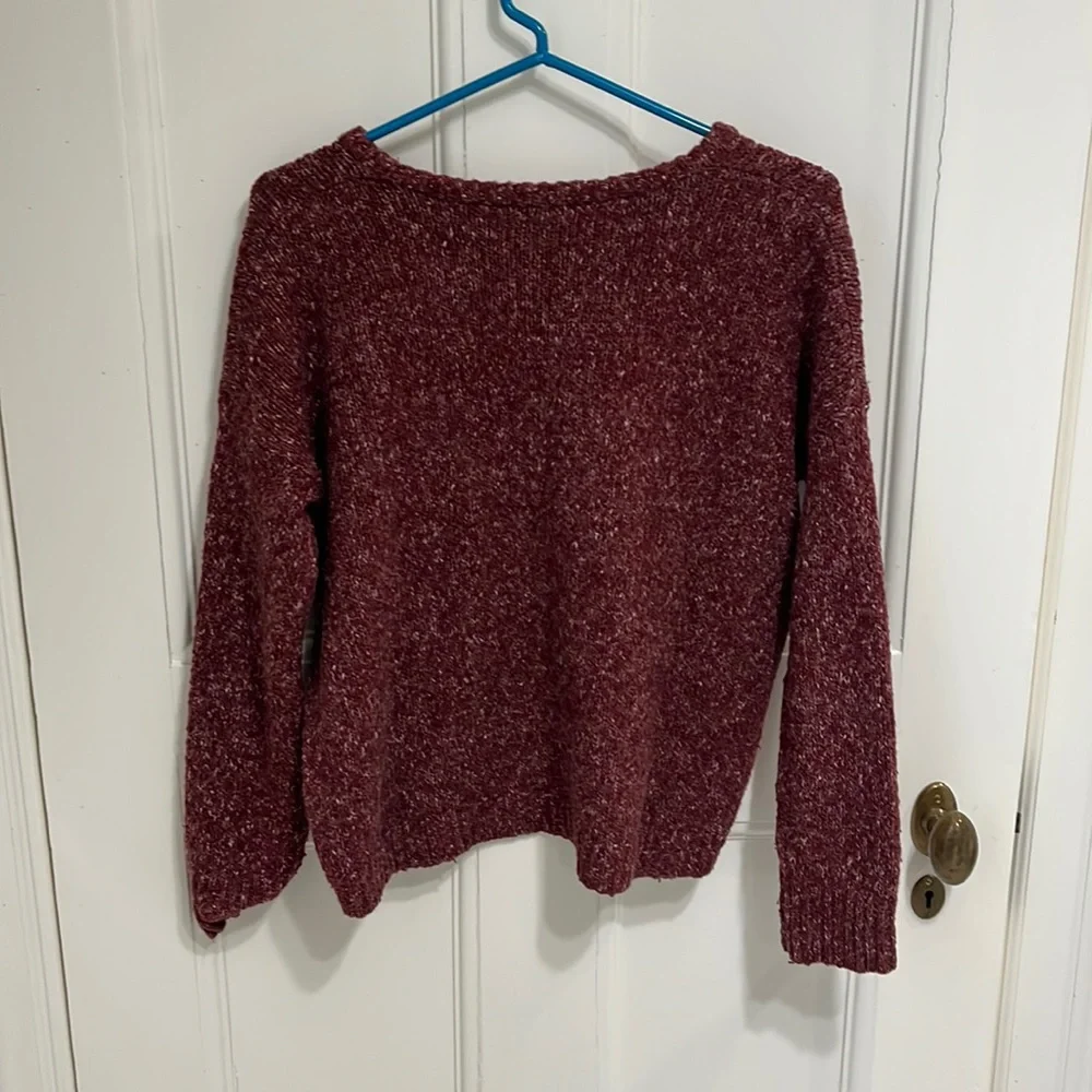 red sweater - Picture 1 of 2